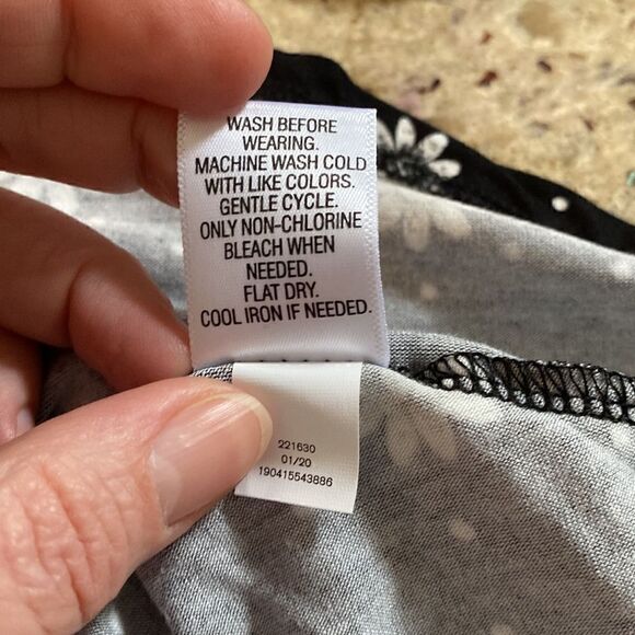 Comp Blu Flutter Sleeve Blouse - Picture 7 of 7